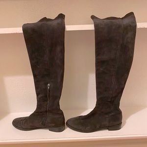 Stuart Weitzman 5050 boot in brown suede
